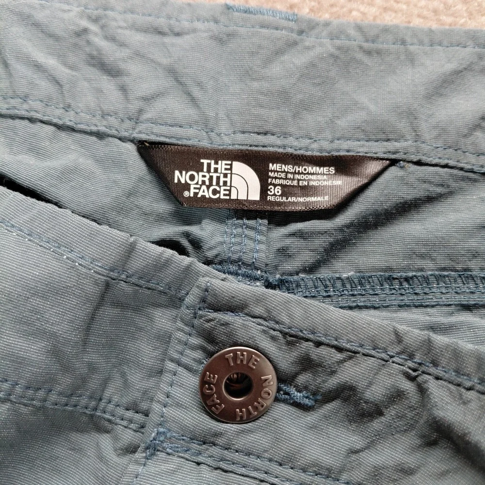The North Face Mens 38 (Fits 36) Dusty Blue Hiking Cargo Shorts Nylon Blend 9.5